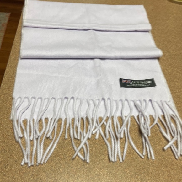 New Cashmere Scarf - Picture 1 of 6